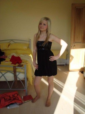 Angelyna call girl in Honiton, UK